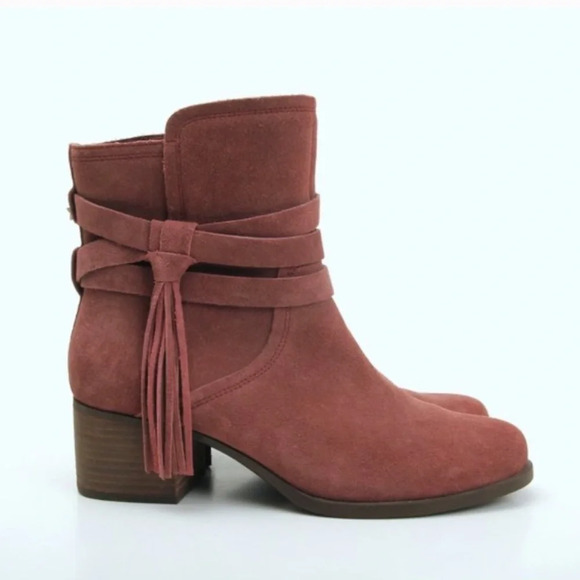 KOOLABURRA BY UGG KENZ TASSEL SIDE ZIP UP ANKLE BOOTIES BURGUNDY SUEDE SIZE 9 - Picture 2 of 7